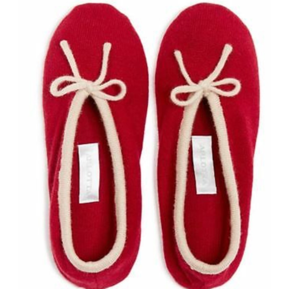 NEW IN BOX Arlotta Cashmere Ballet Slippers, M/L